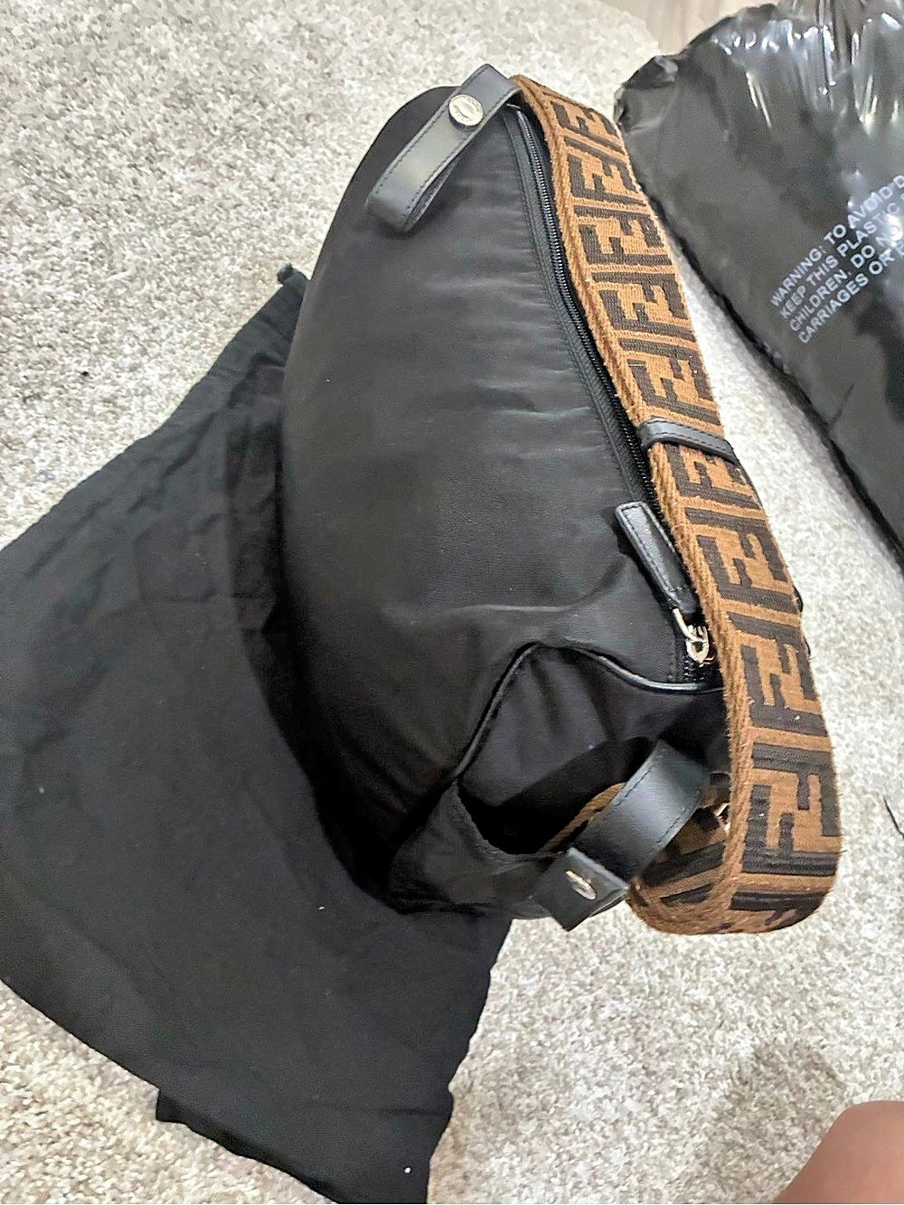 Fendi baby bag - Picture 2 of 3